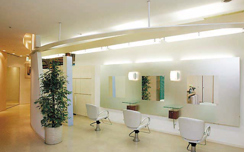 美容院 Tsubouchi Beauty Salon