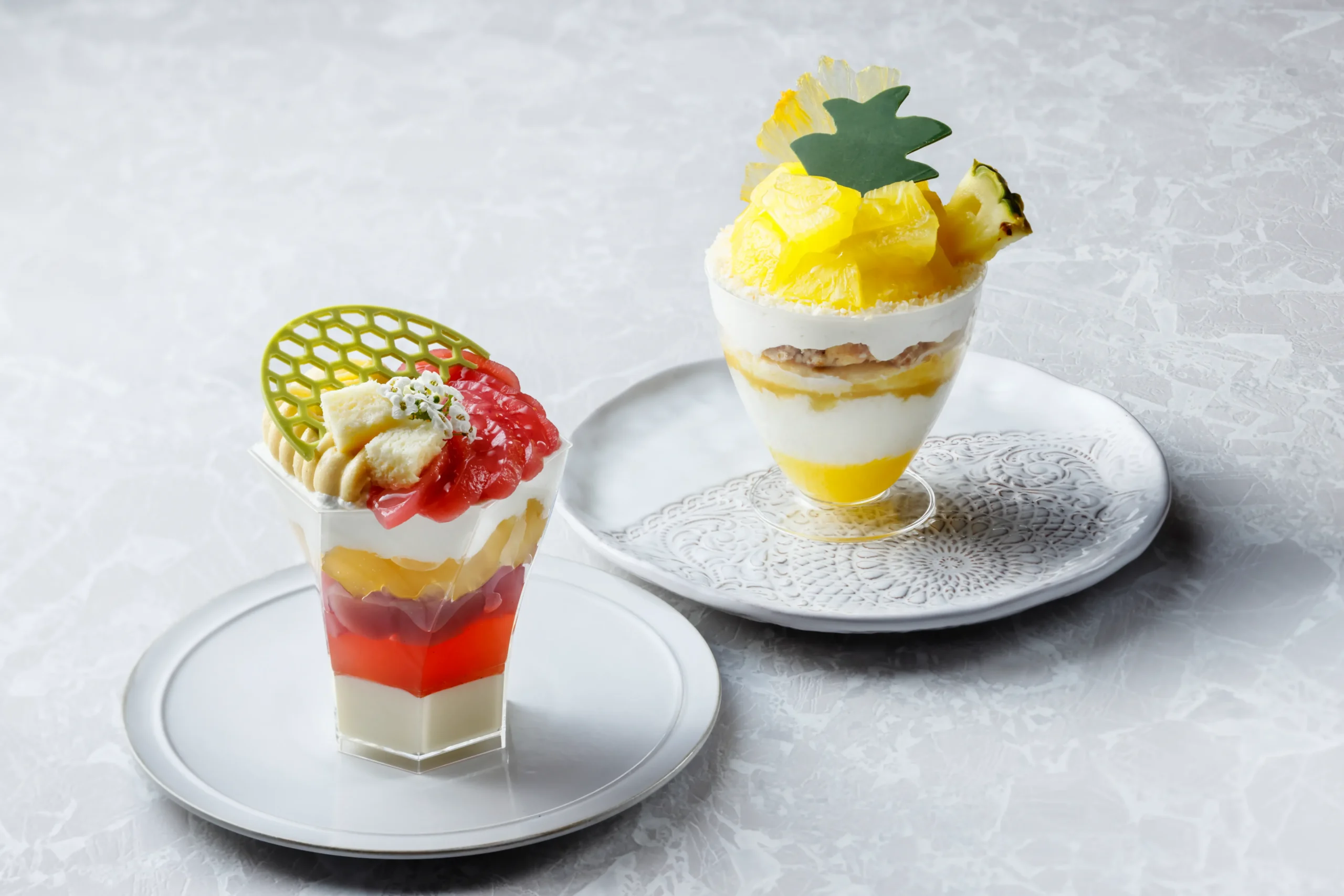 夏限定の涼やかなグラスデザート