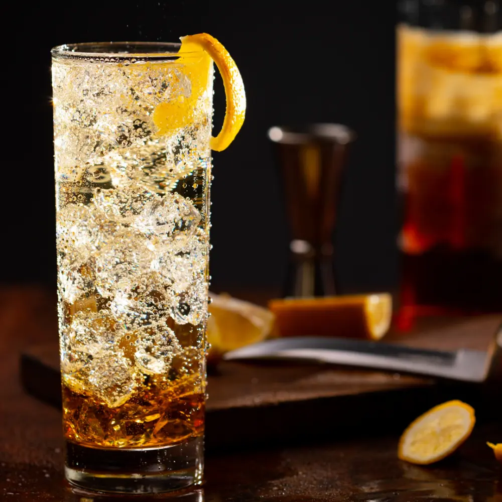 【ハッピーアワー】17時半～19時限定｜50種類以上の中からお好み2杯＋おつまみ付き