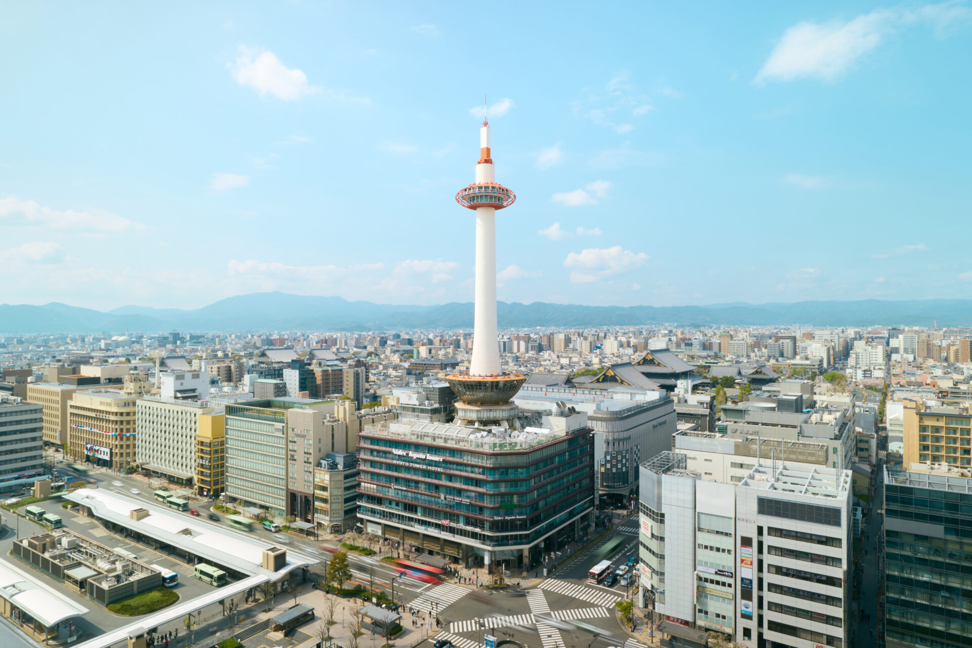 JR京都駅中央口から２分