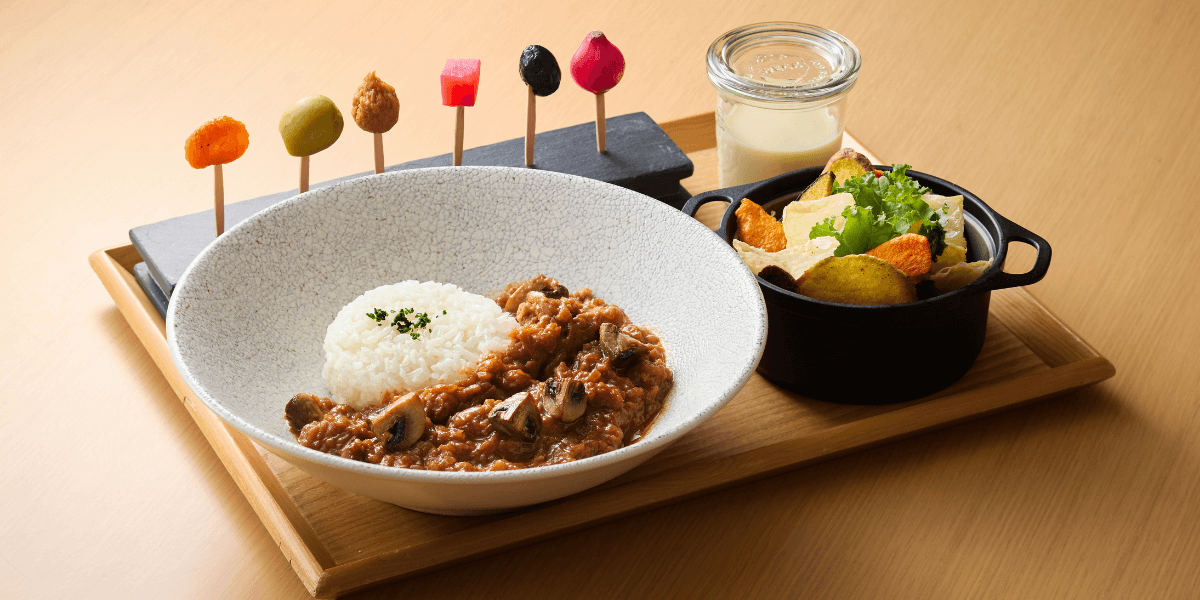 サステナブルカレーのレストラン提供イメージ