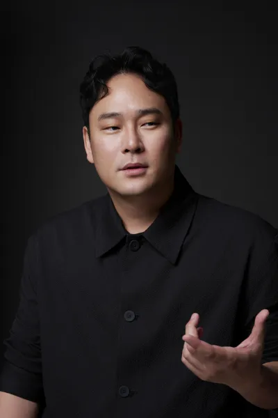 写真家・服部 真拓氏の写真