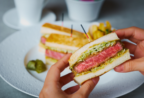 京の肉 牛フィレサンド トリュフ風味のポンムフリット