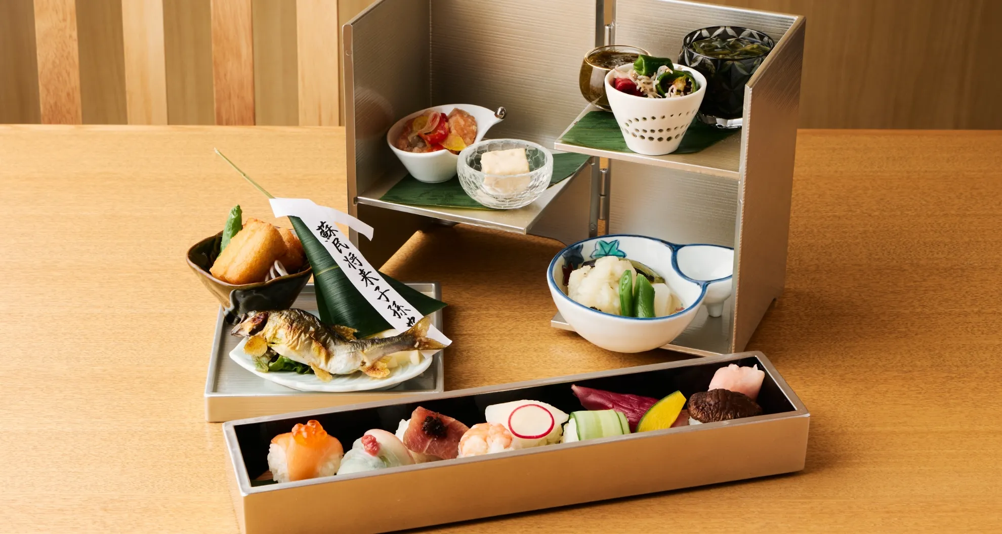 KIZAHASHI 昼食 会席「KIZAHASHI　階」