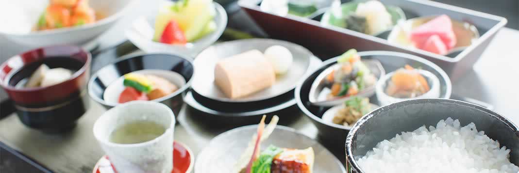 朝食