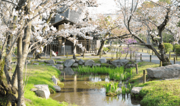 渉成園の傍花閣（ぼうかかく）