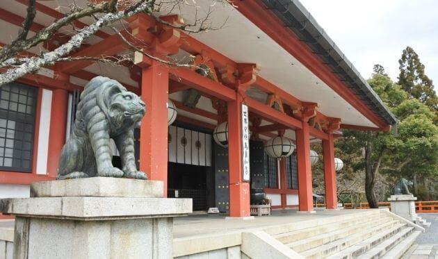 鞍馬寺　本殿　ブロック画像　630×373 (1).jpg