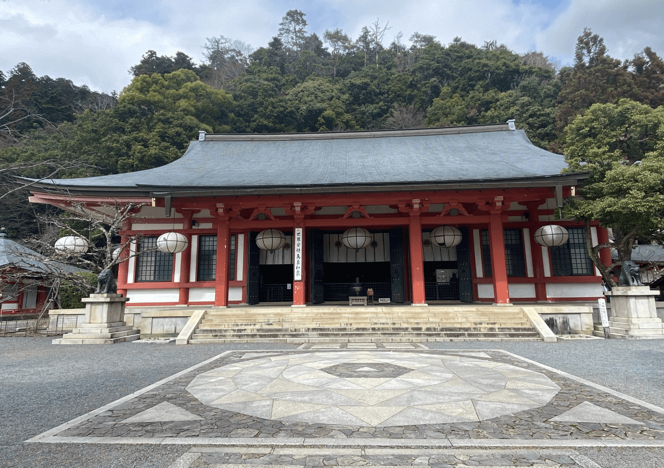 鞍馬寺の見どころ 鞍馬弘教の総本山の魅力 パワースポットの金剛床 The Thousand Kyoto ザ サウザンドキョウト 宿泊 観光に最適な京都駅徒歩2分のラグジュアリーホテル 公式 鞍馬寺の見どころ 鞍馬弘教の総本山の魅力 パワースポットの金剛床 The Thousand Kyoto ザ サウザンドキョウト 宿泊 観光に最適な京都駅徒歩2分のラグジュアリーホテル 公式