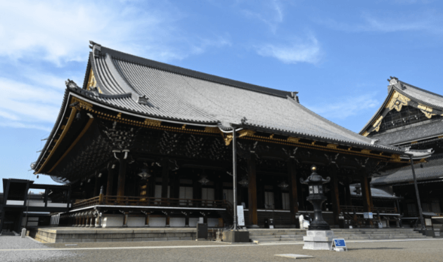 東本願寺の阿弥陀堂