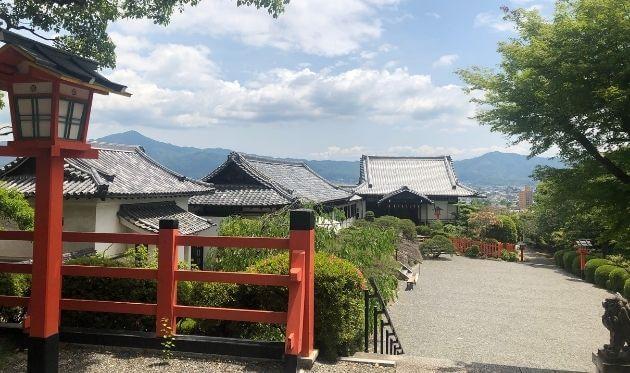 建勲神社の拝殿からの眺望