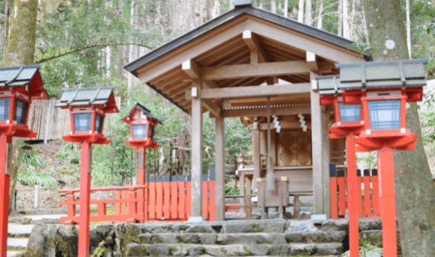 貴船神社 結社 (1).png