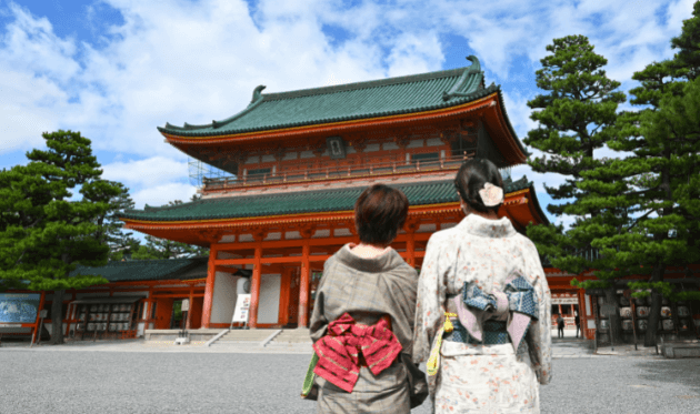 平安神宮の応天門で撮る着物写真