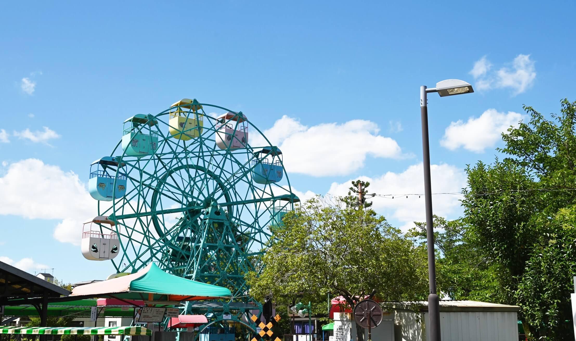 京都市動物園 観覧車.jpg