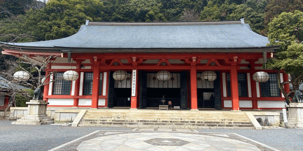 鞍馬寺　本殿と金剛床